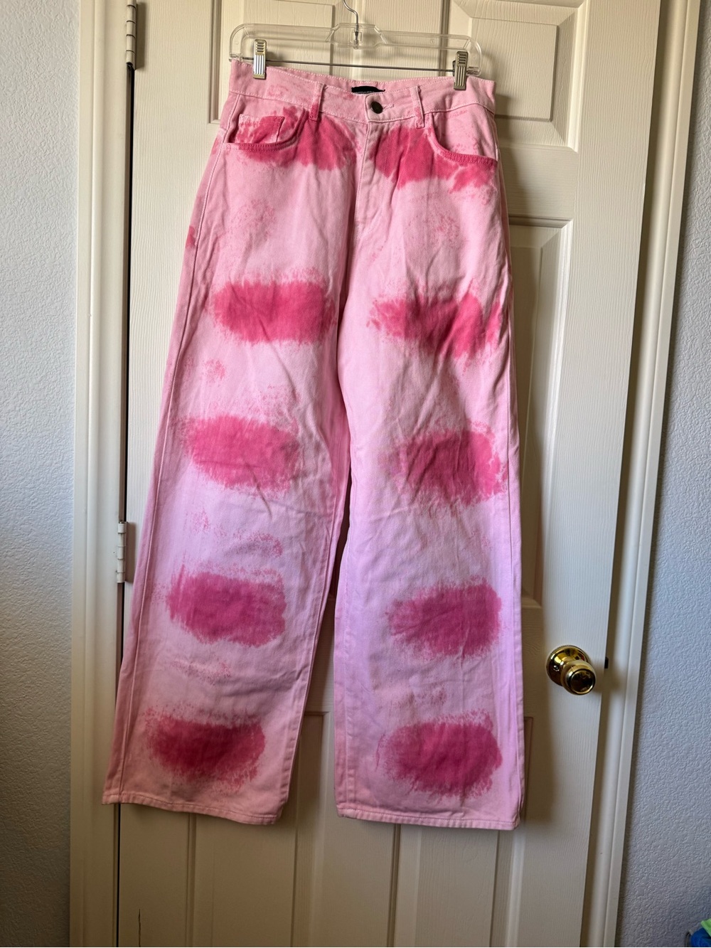 PrettyLittleThing Pink Denim Jeans - Picture 6 of 9